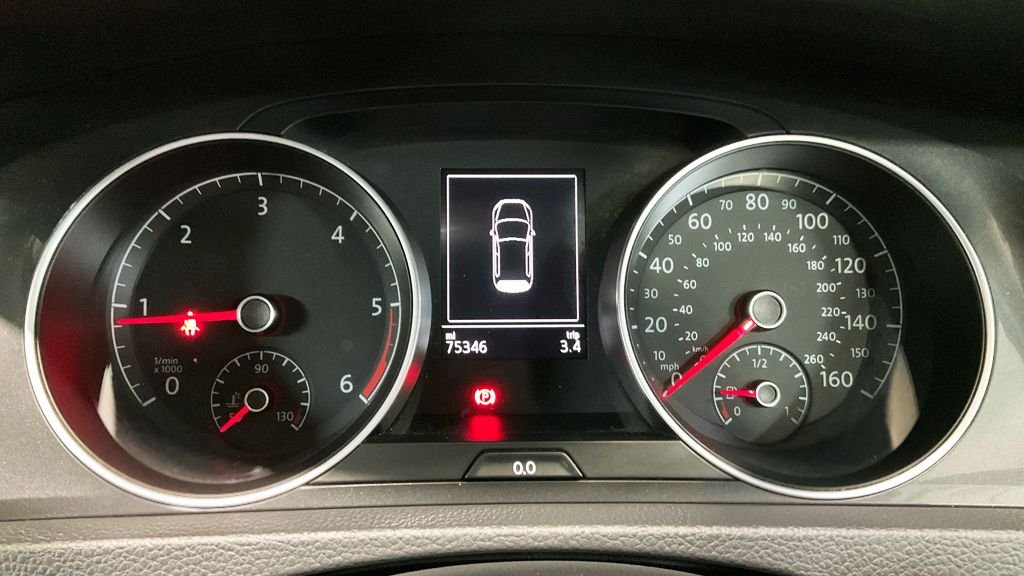 Used Volkswagen Golf 2017 for sale - 76740412: Photo 9