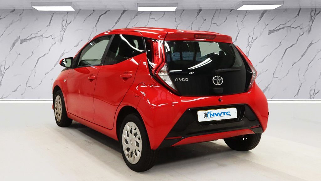 Used Toyota AYGO 2021 for sale - 76724959: Photo 4