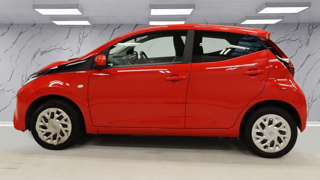 Used Toyota AYGO 2021 for sale - 76724959: Photo 7