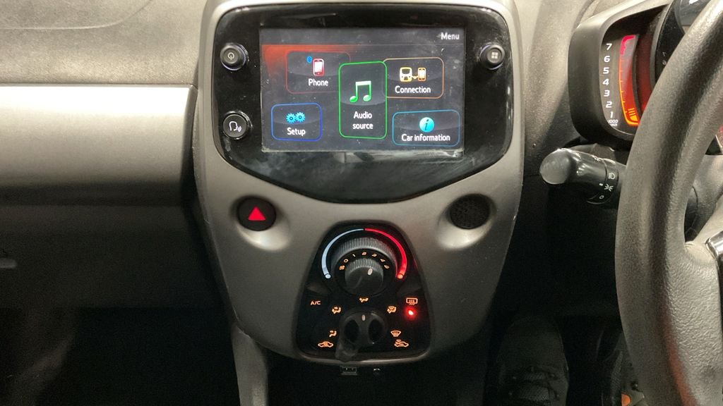 Used Toyota AYGO 2021 for sale - 76724959: Photo 8