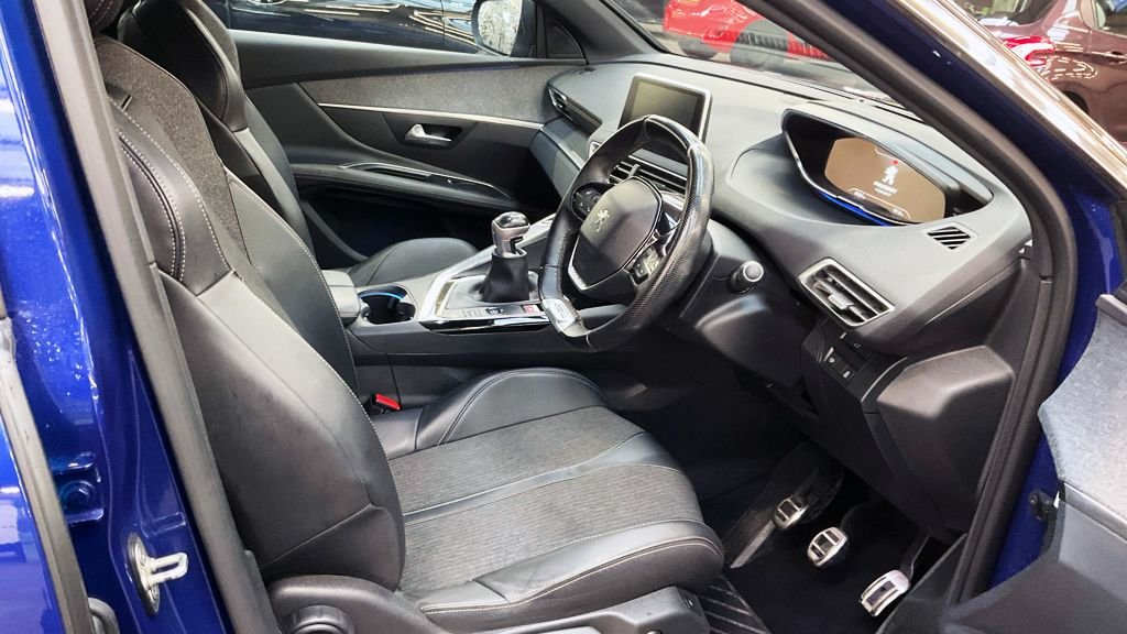 Used Peugeot 3008 2018 for sale - 76417401: Photo 10