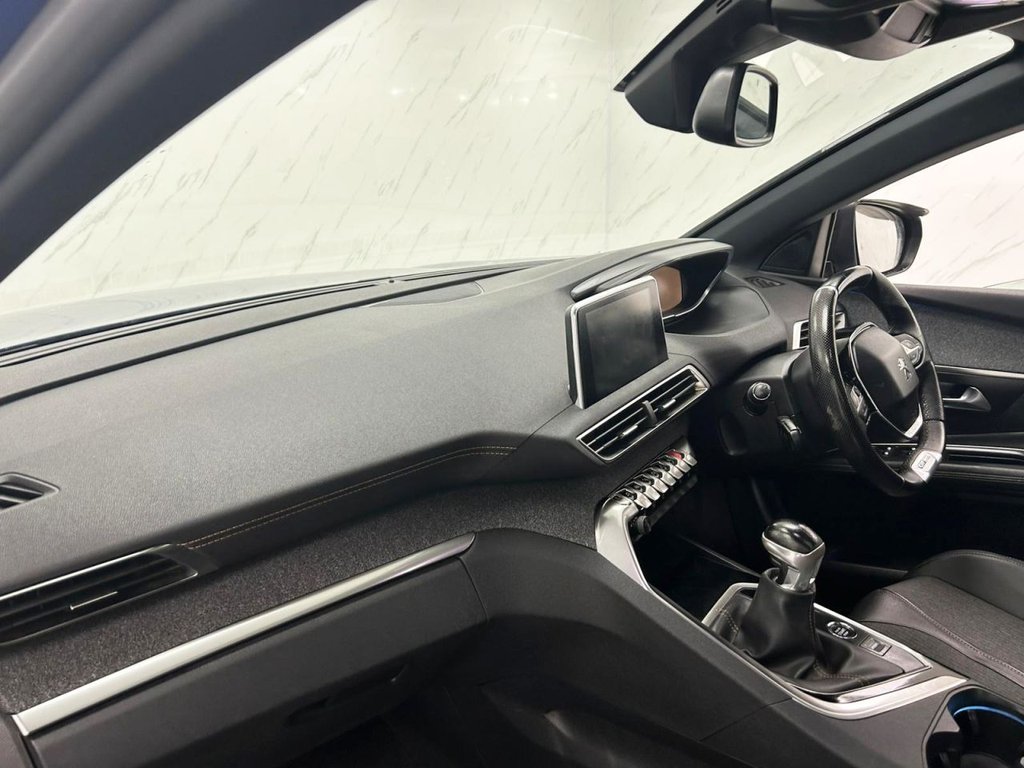 Used Peugeot 3008 2018 for sale - 76417401: Photo 14