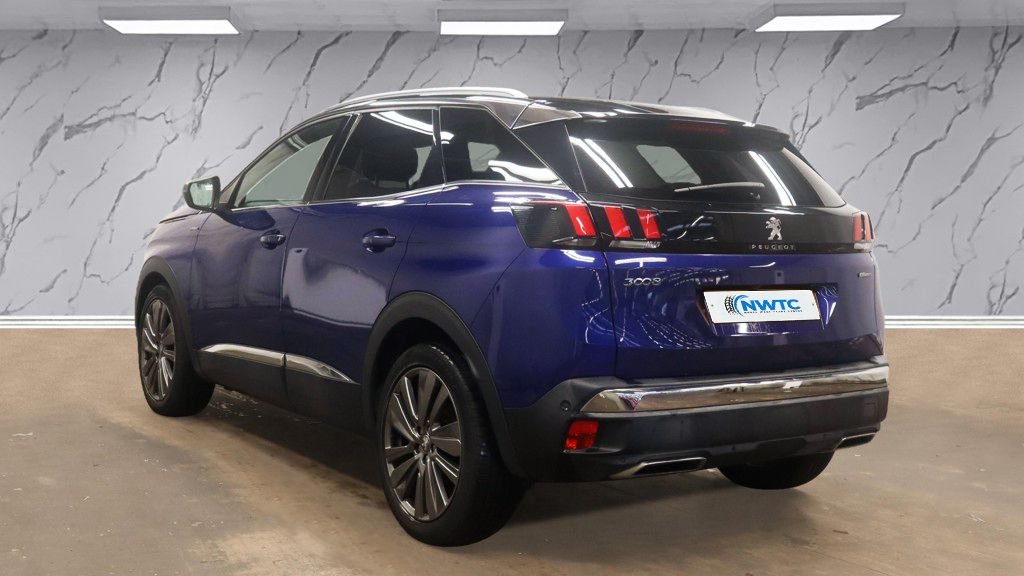 Used Peugeot 3008 2018 for sale - 76417401: Photo 4