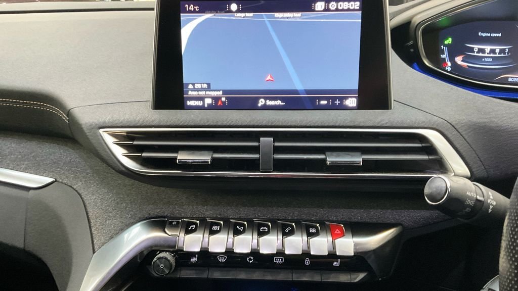 Used Peugeot 3008 2018 for sale - 76417401: Photo 8