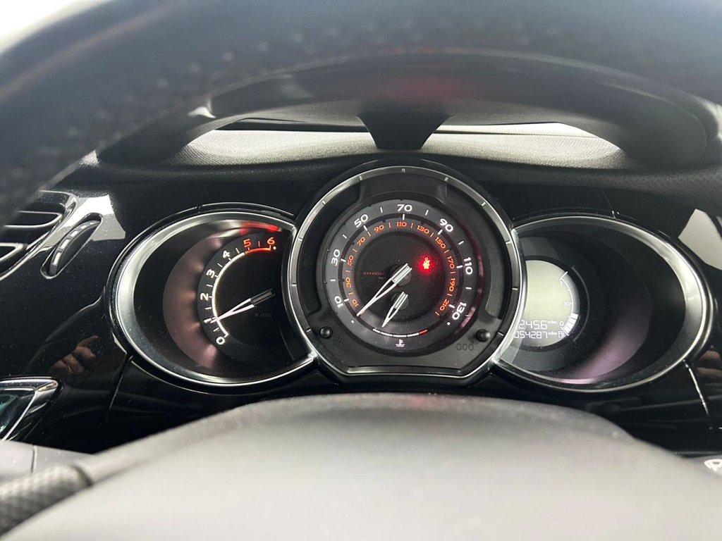 Used DS Automobiles DS 3 2015 for sale - 76396211: Photo 16