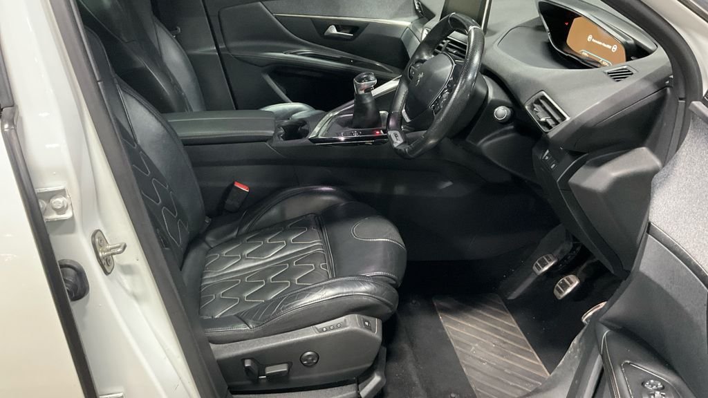 Used Peugeot 3008 2018 for sale - 76740359: Photo 10
