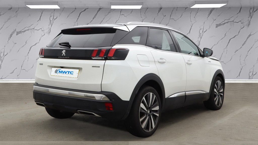 Used Peugeot 3008 2018 for sale - 76740359: Photo 5
