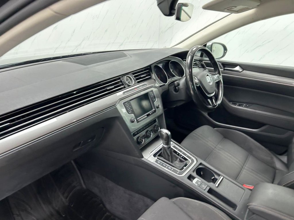 Used Volkswagen Passat 2017 for sale - 77356131: Photo 15