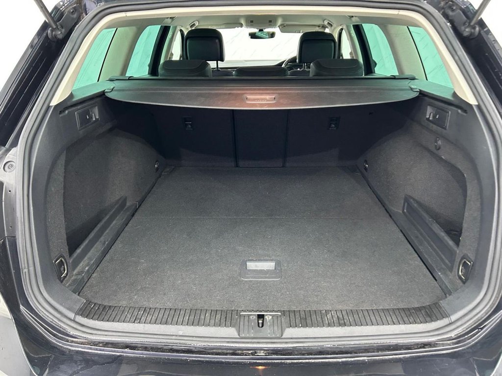 Used Volkswagen Passat 2017 for sale - 77356131: Photo 21