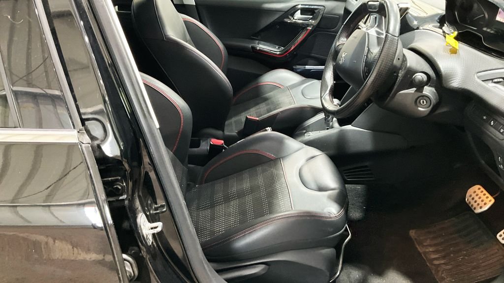 Used Peugeot 208 2017 for sale - 76768712: Photo 10