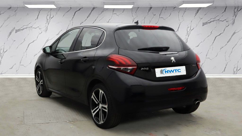 Used Peugeot 208 2017 for sale - 76768712: Photo 4
