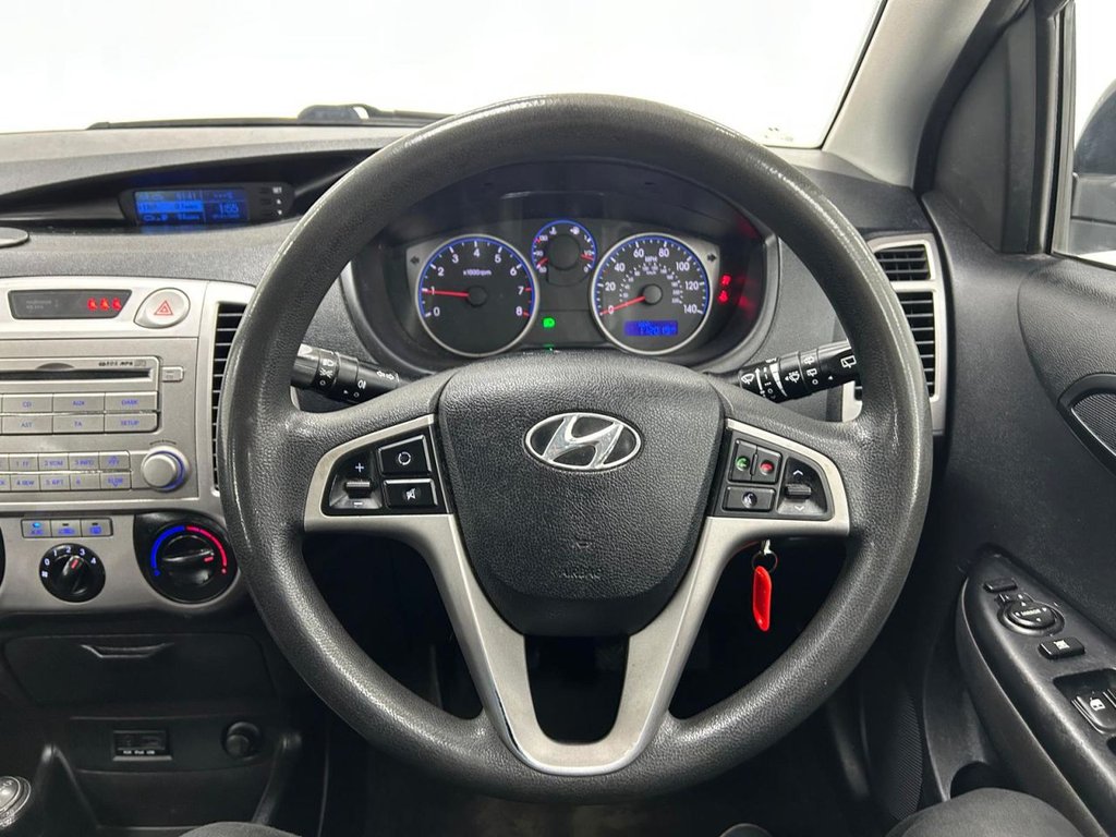 Used Hyundai i20 2011 for sale - 77262924: Photo 17