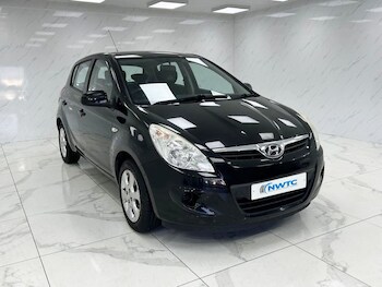 Used Hyundai i20 2011 for sale - 77262924: Photo