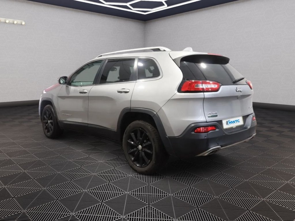 Used Jeep Cherokee 2015 for sale - 76386541: Photo 4