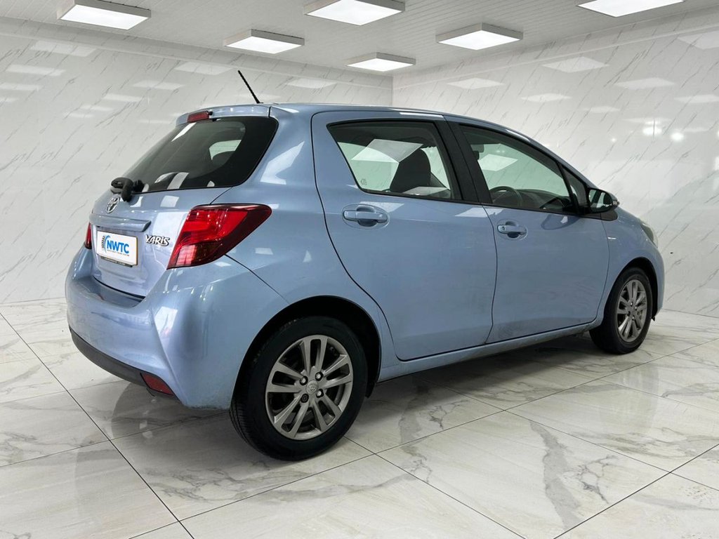 Used Toyota Yaris 2015 for sale - 76092631: Photo 10