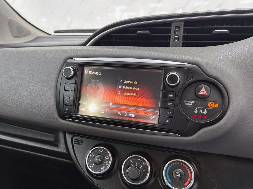 Used Toyota Yaris 2015 for sale - 76092631: Photo 14