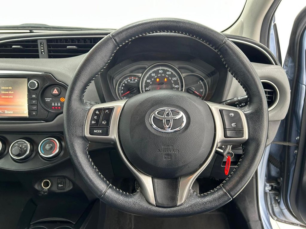 Used Toyota Yaris 2015 for sale - 76092631: Photo 17