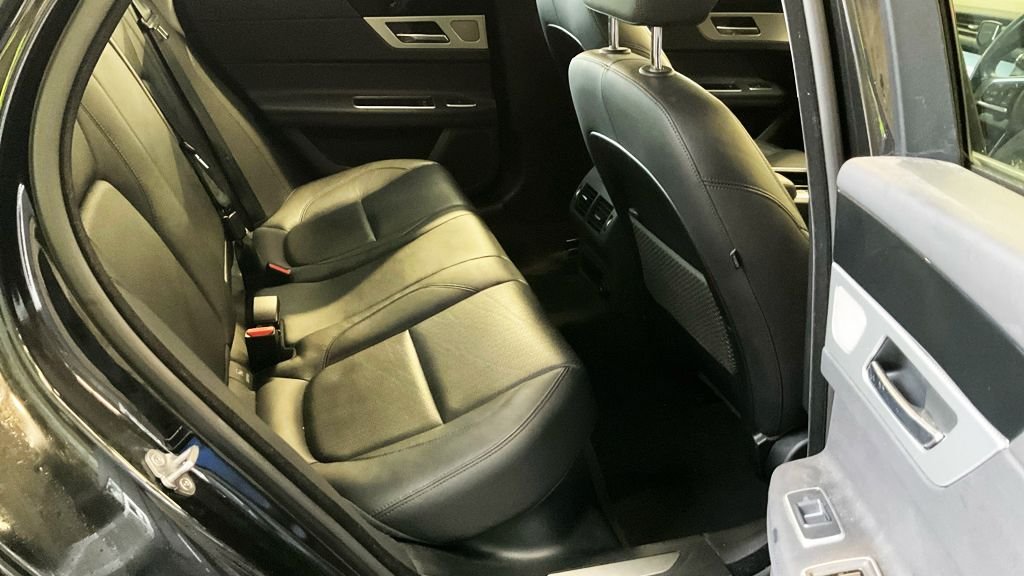 Used Jaguar XF 2018 for sale - 76910427: Photo 11