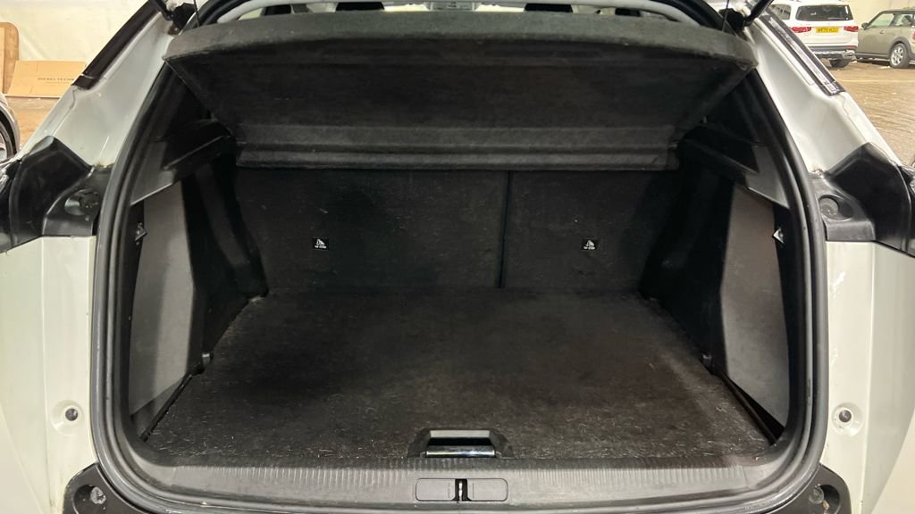 Used Peugeot 2008 2021 for sale - 77464165: Photo 15