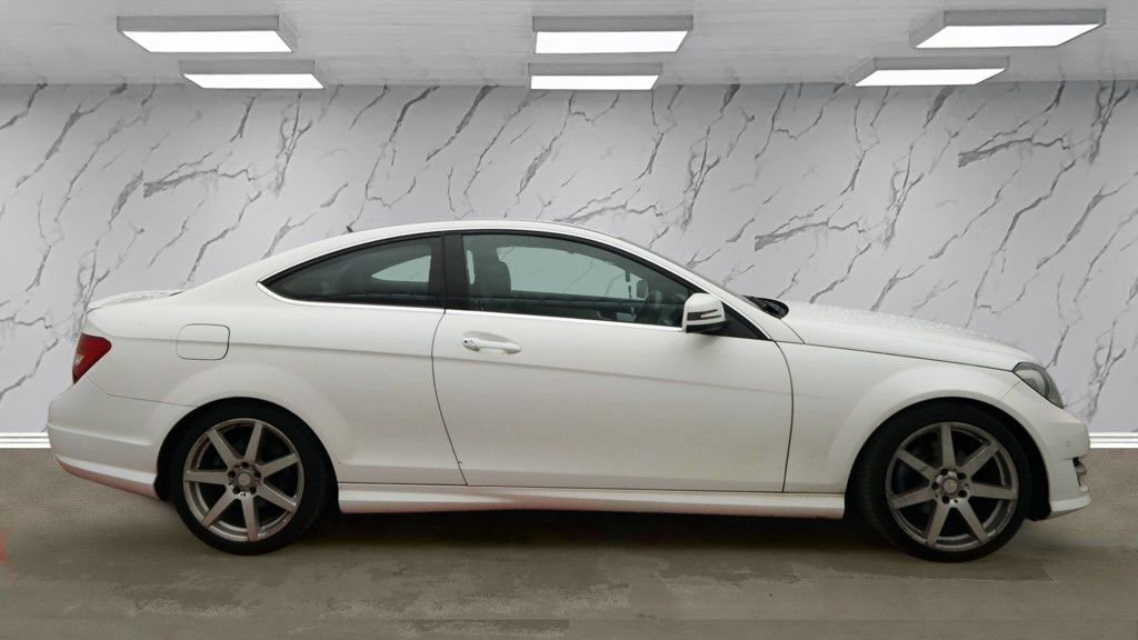 Used Mercedes-Benz C Class 2014 for sale - 78201027: Photo 8