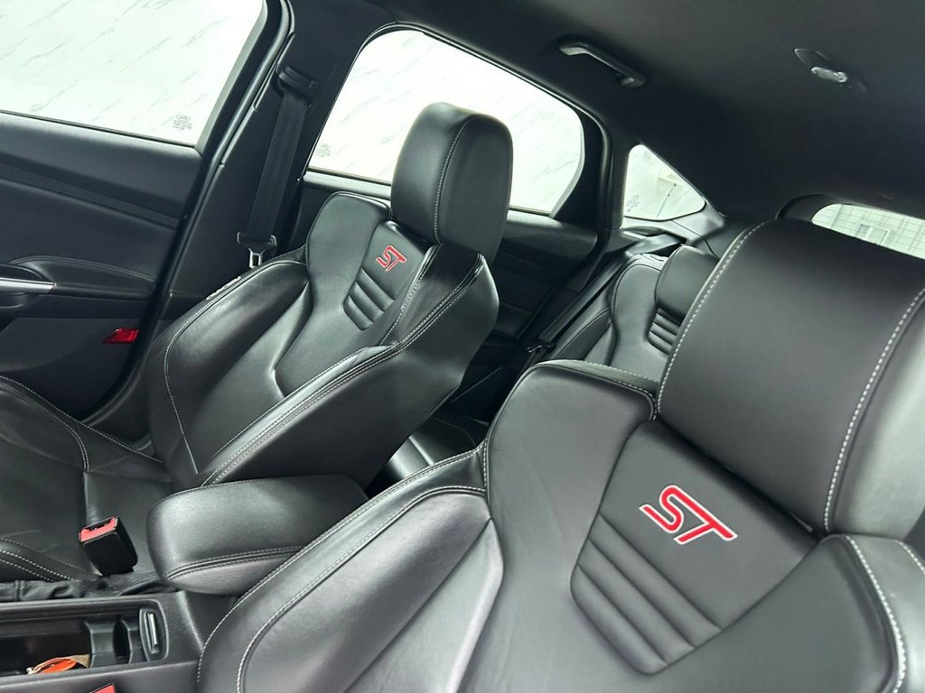 Used Ford Focus 2017 for sale - 76900390: Photo 12