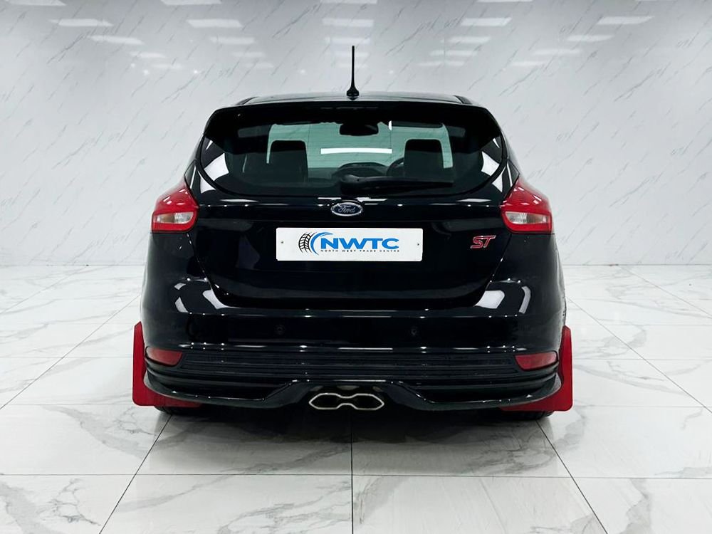 Used Ford Focus 2017 for sale - 76900390: Photo 8