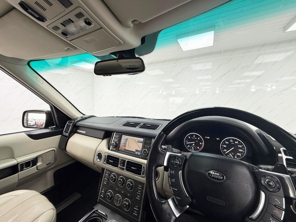 Used Land Rover Range Rover 2011 for sale - 77792476: Photo 17