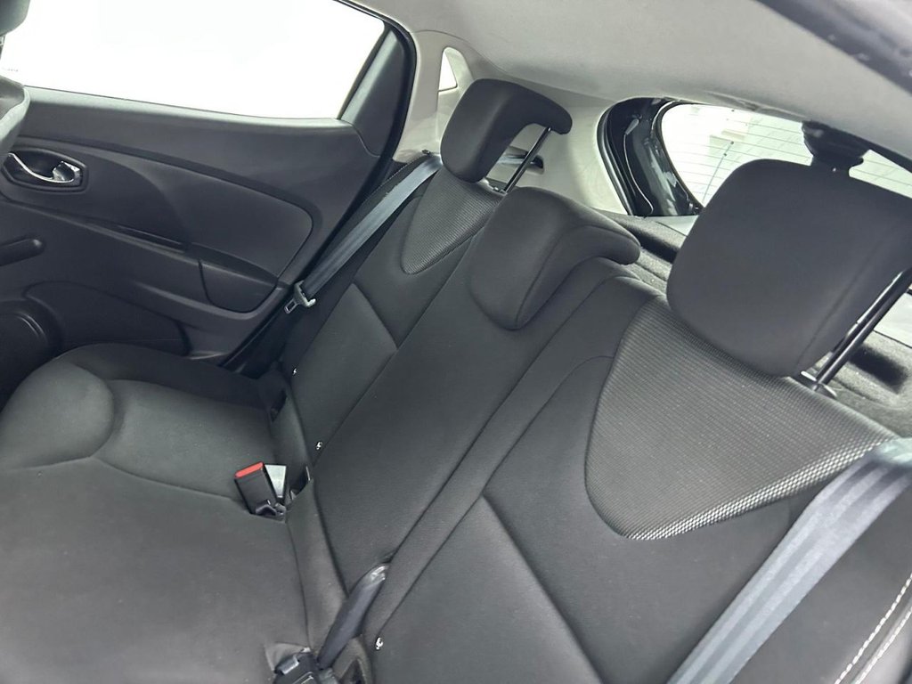Used Renault Clio 2014 for sale - 77666645: Photo 17
