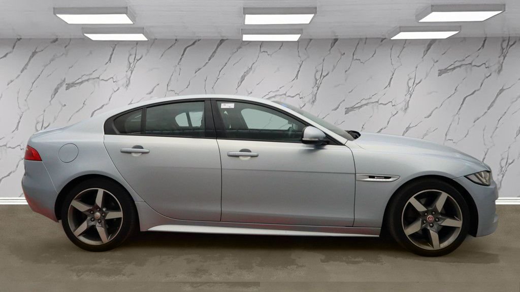 Used Jaguar XE 2015 for sale - 77734569: Photo 8