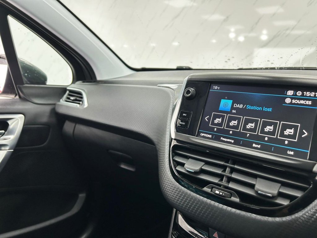 Used Peugeot 2008 2018 for sale - 77101019: Photo 13