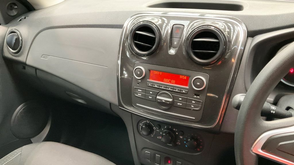 Used Dacia Sandero 2019 for sale - 76711030: Photo 9