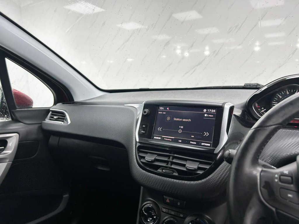 Used Peugeot 2008 2017 for sale - 76223542: Photo 14