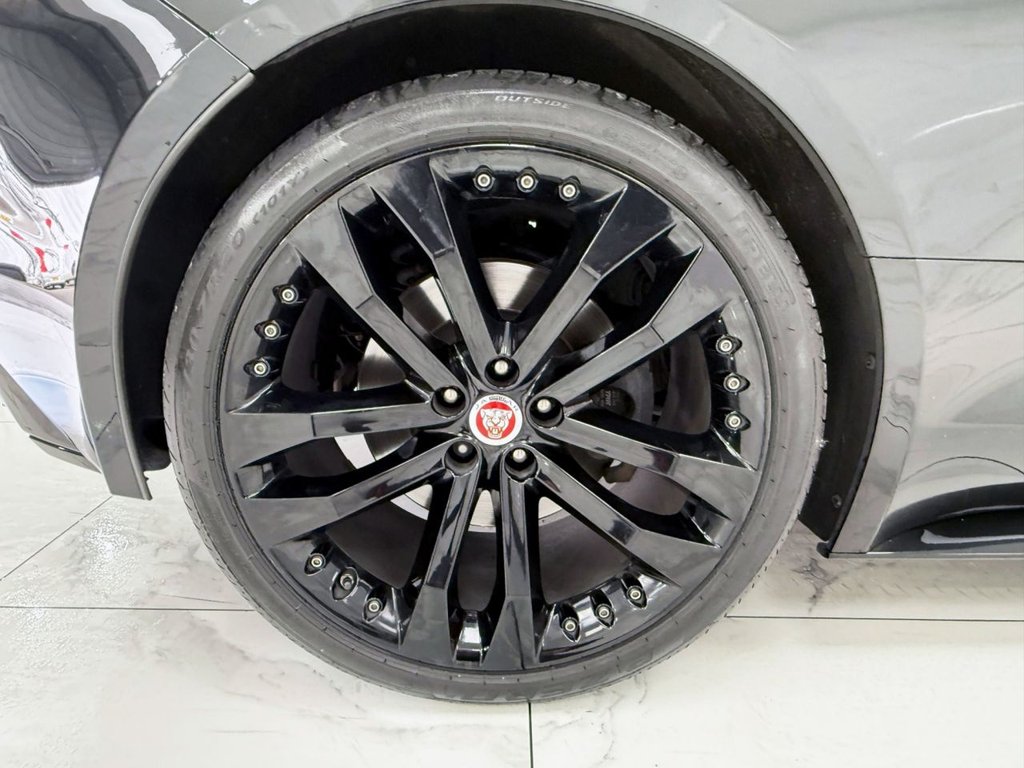 Used Jaguar F-Type 2020 for sale - 75992511: Photo 16