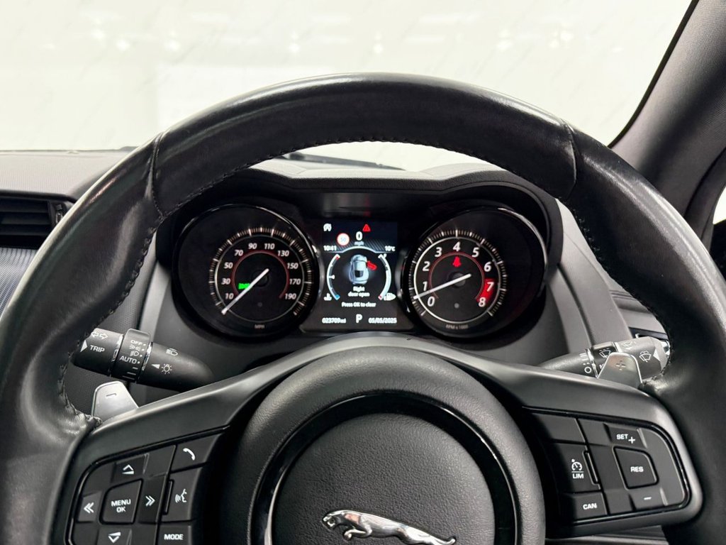 Used Jaguar F-Type 2020 for sale - 75992511: Photo 28