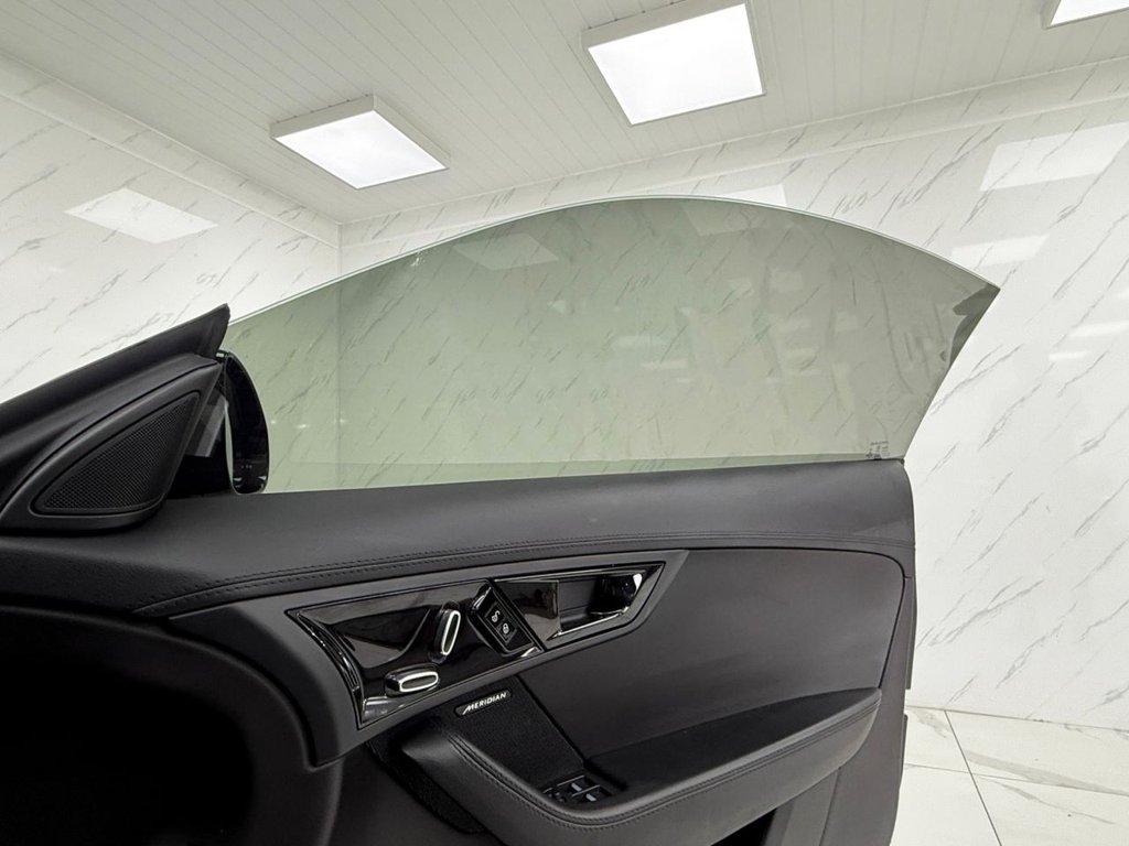 Used Jaguar F-Type 2020 for sale - 75992511: Photo 29