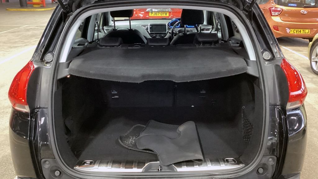 Used Peugeot 2008 2016 for sale - 76356922: Photo 12