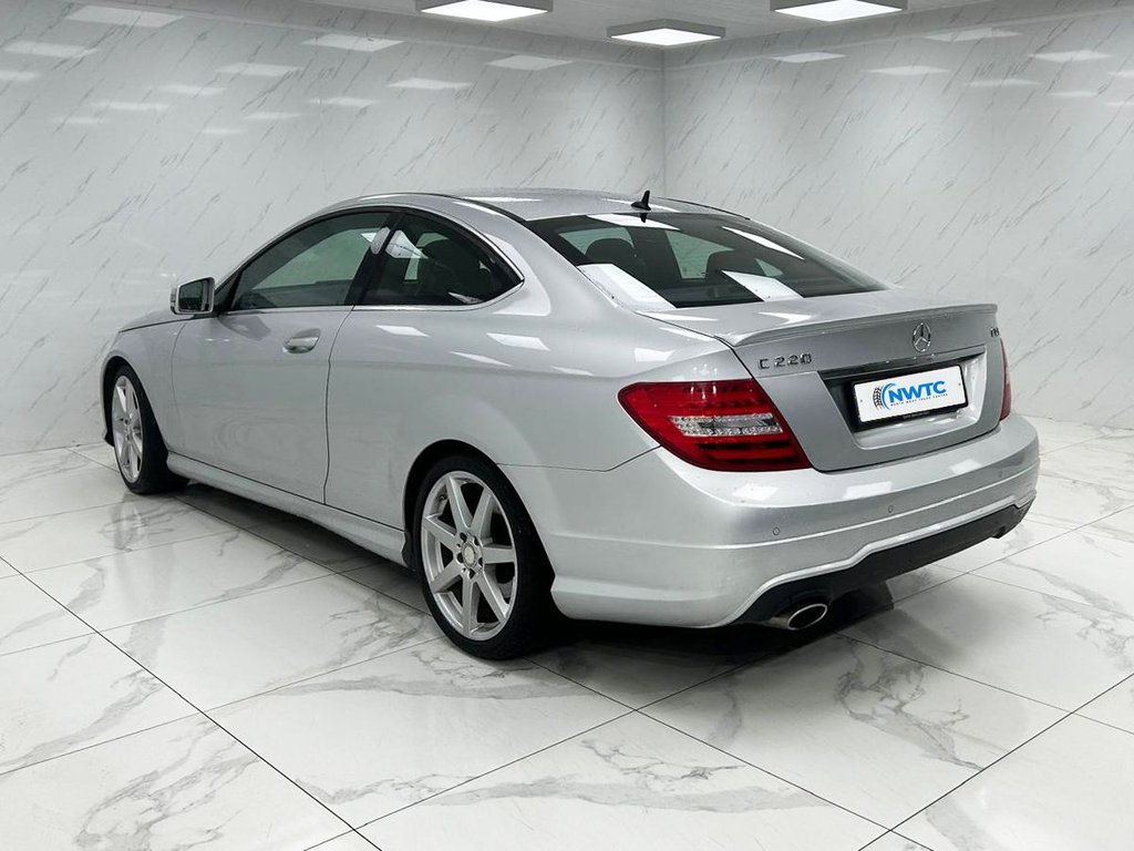 Used Mercedes-Benz C Class 2014 for sale - 77263822: Photo 12