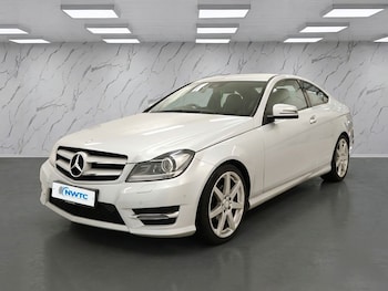 Used Mercedes-Benz C Class 2014 for sale - 77263822: Photo