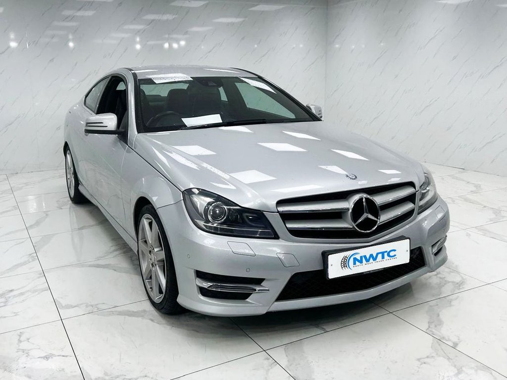 Used Mercedes-Benz C Class 2014 for sale - 77263822: Photo 4
