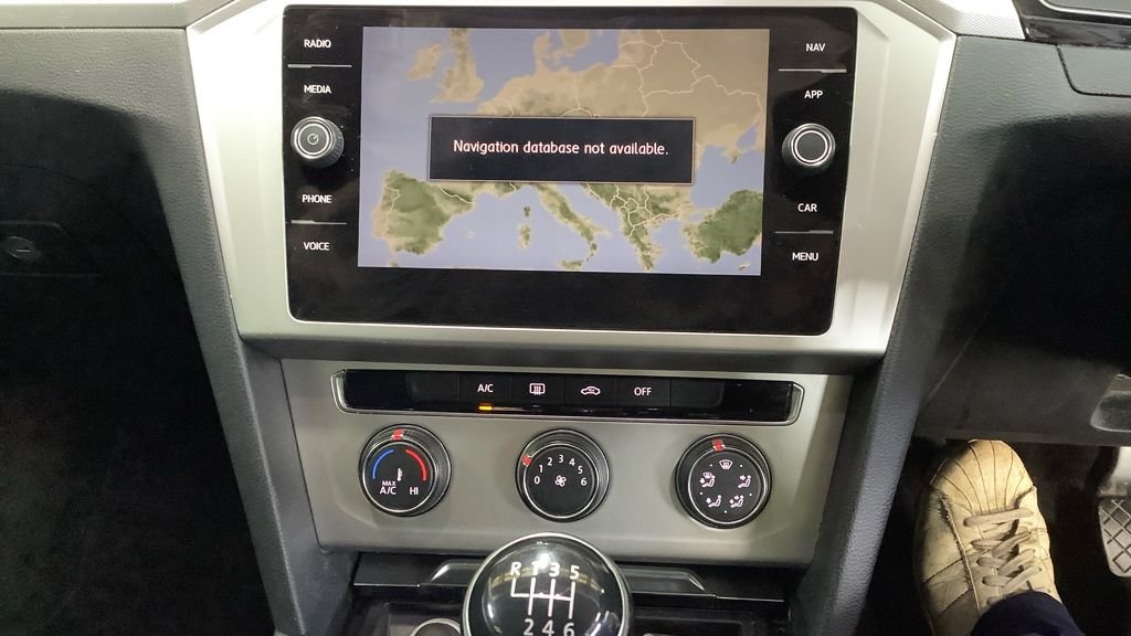 Used Volkswagen Passat 2018 for sale - 76430320: Photo 8