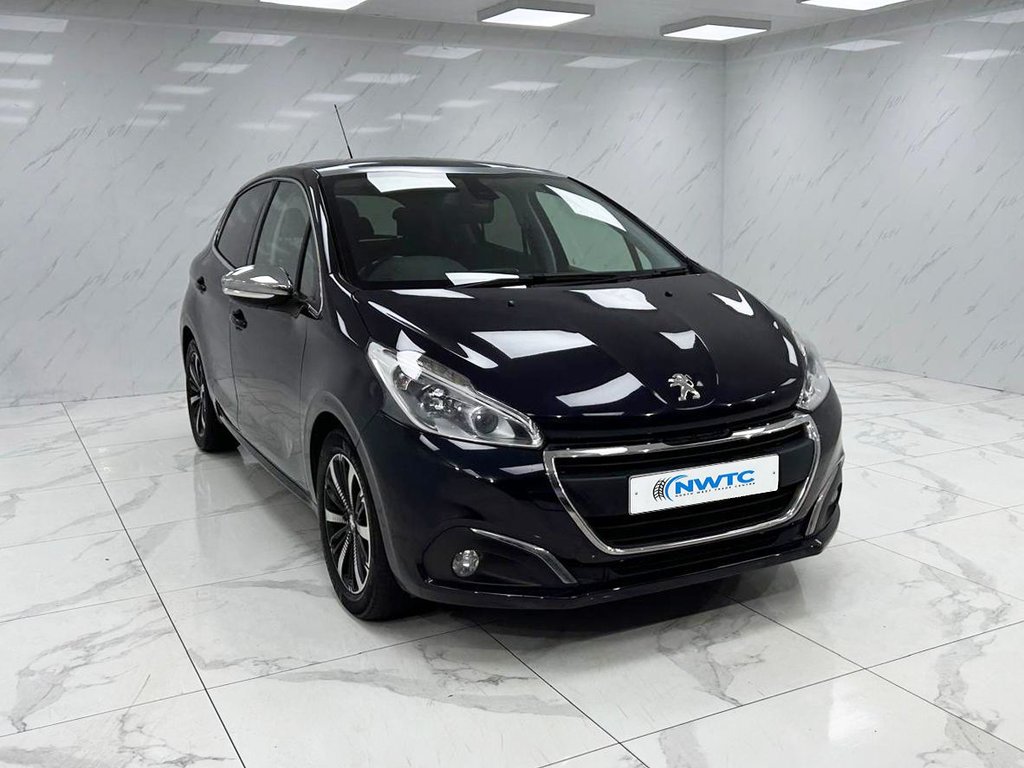 Used Peugeot 208 2017 for sale - 76867958: Photo 2