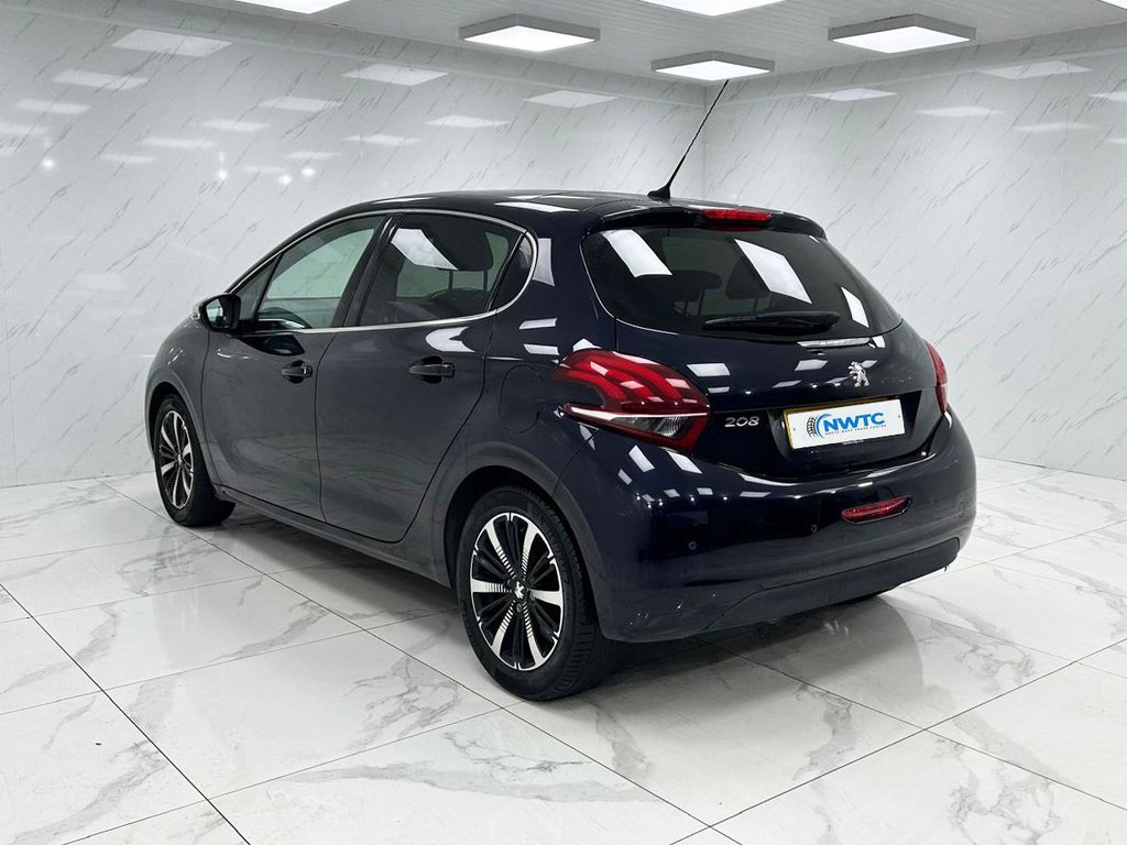 Used Peugeot 208 2017 for sale - 76867958: Photo 6