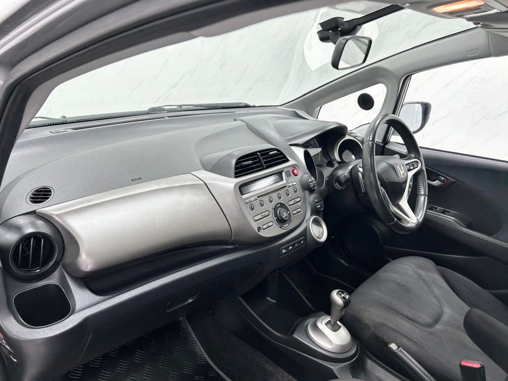 Used Honda Jazz 2010 for sale - 77276595: Photo 13