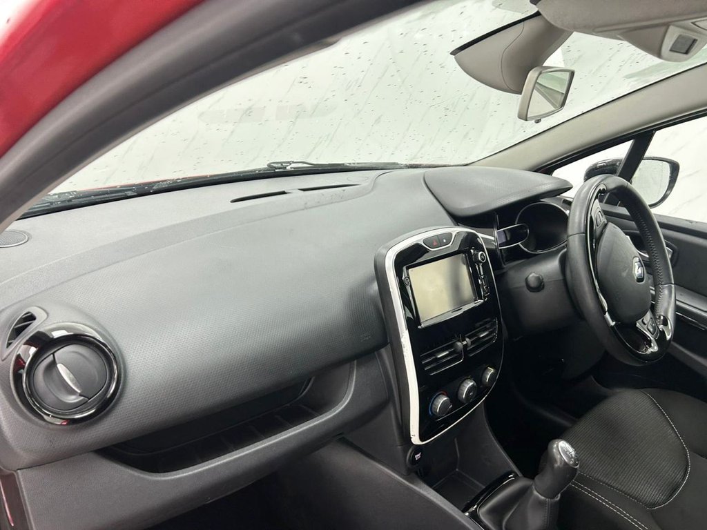 Used Renault Clio 2016 for sale - 76386550: Photo 11