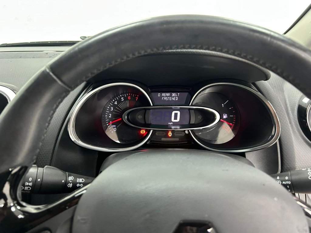 Used Renault Clio 2016 for sale - 76386550: Photo 16