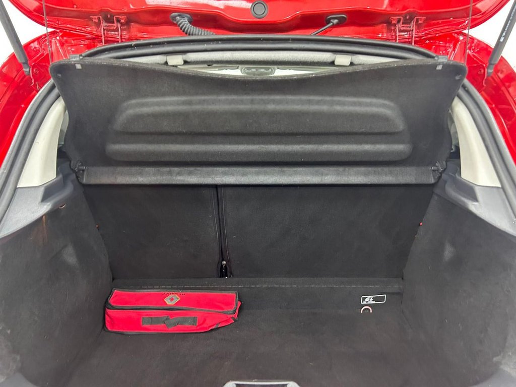 Used Renault Clio 2016 for sale - 76386550: Photo 18