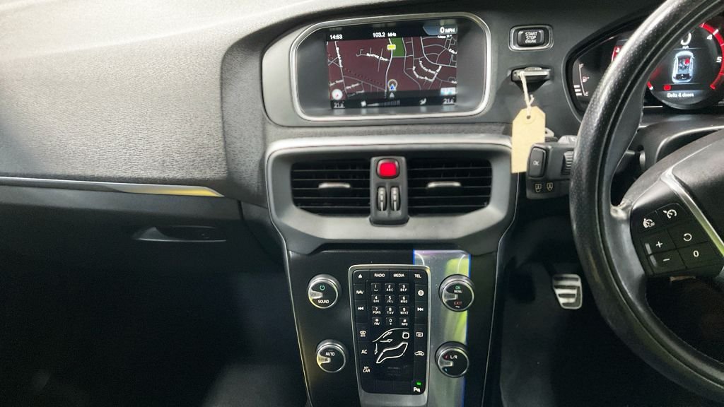 Used Volvo V40 2015 for sale - 77734761: Photo 12