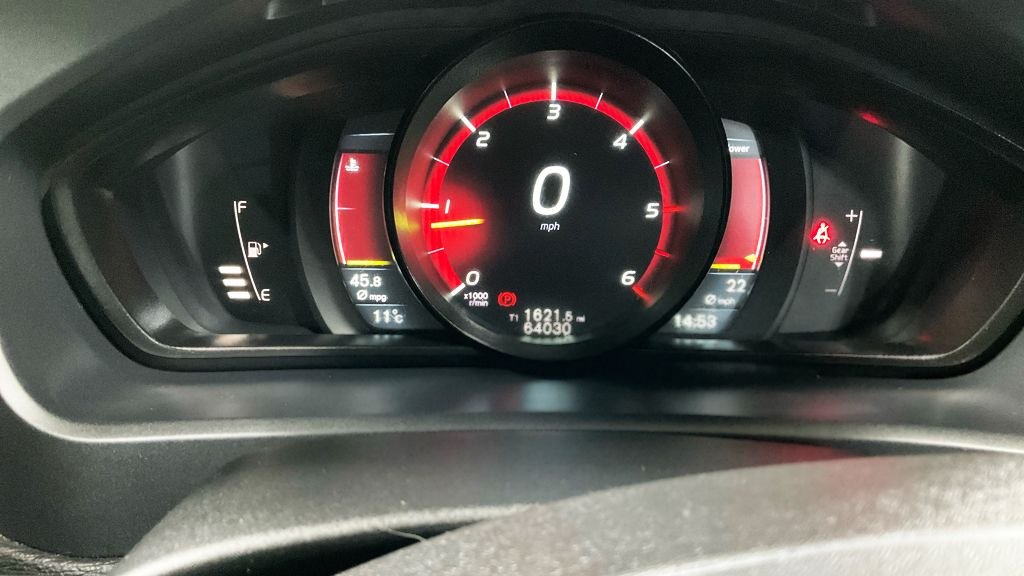 Used Volvo V40 2015 for sale - 77734761: Photo 13