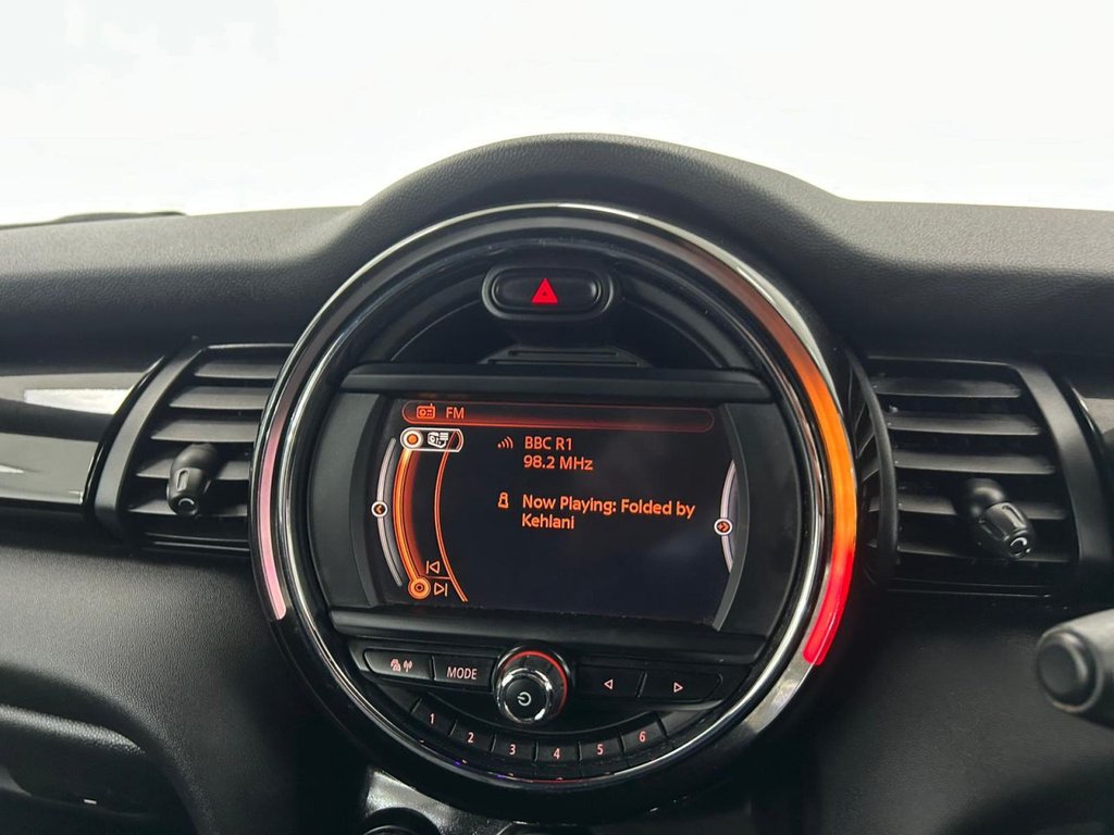 Used MINI Convertible 2016 for sale - 76604569: Photo 17