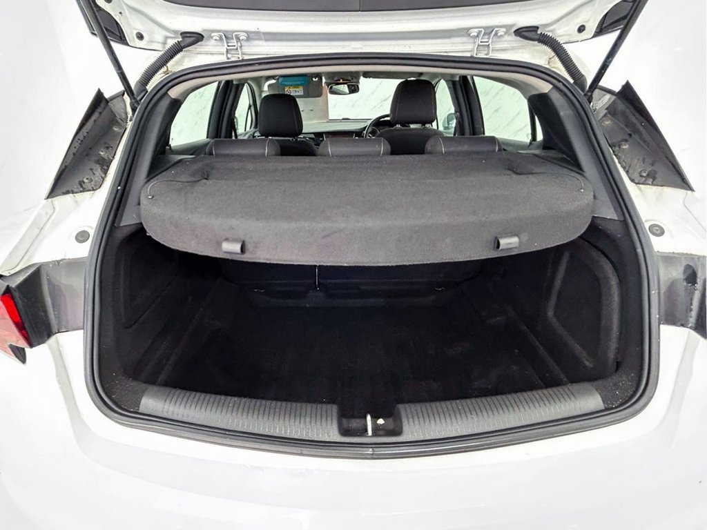 Used Vauxhall Astra 2018 for sale - 76495892: Photo 19